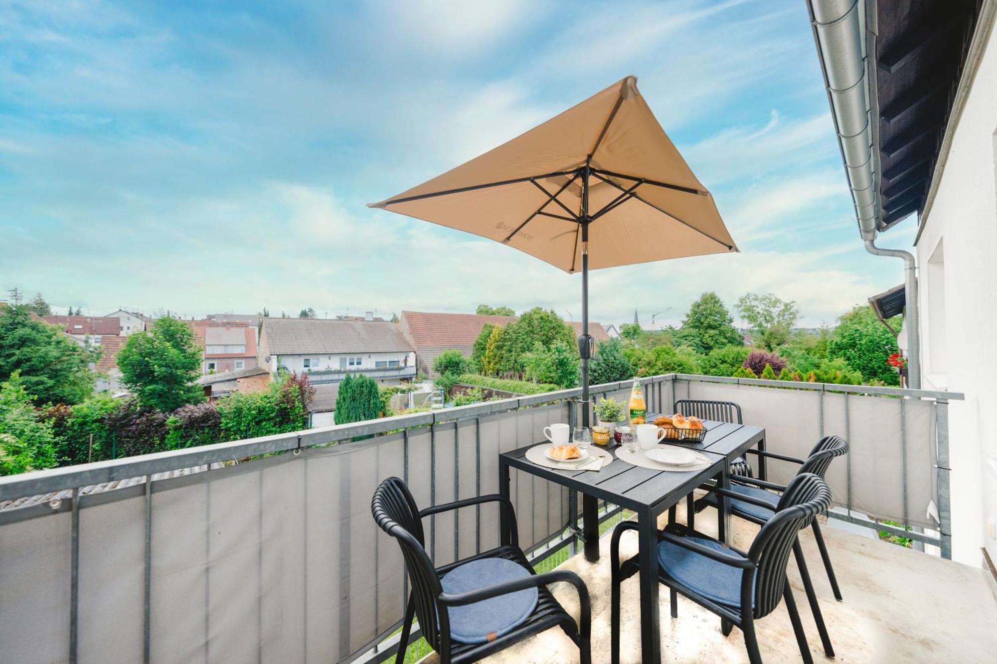 Stadtrand Oase Karlsruhe Mit Balkon 外观 照片